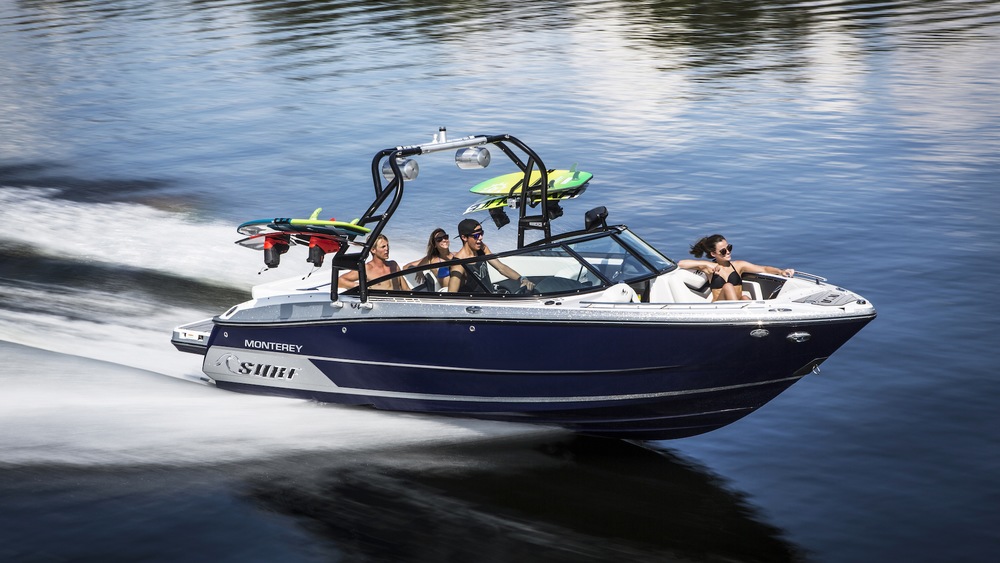 What To Consider When Choosing The Best Boat For Wakeboarding And Water Skiing Monterey Boats