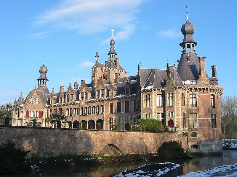 Hop on board to Deinze, Belgium!