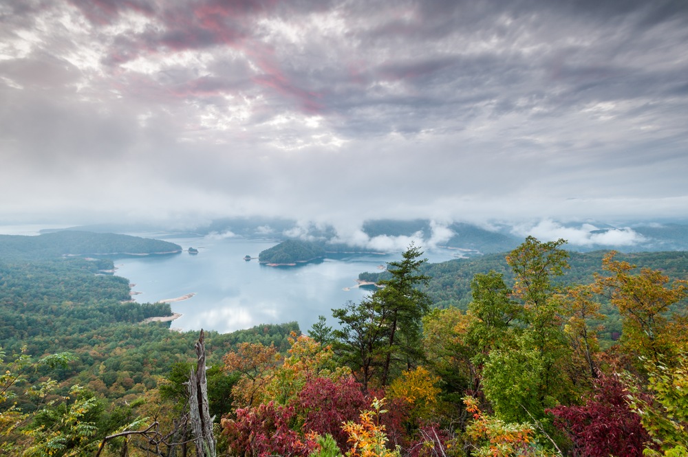 Cruising Lake Jocassee & The Salem Of The South