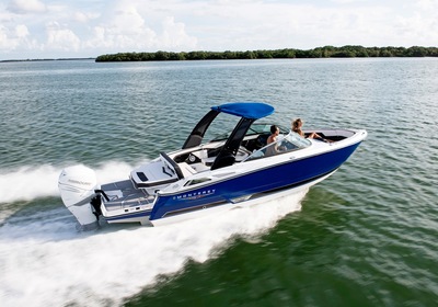 Summer Sport Boat Destinations: Top Lakes and Coastal Spots to Explore This July