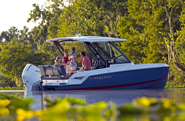 What Makes Fall an Elite Boating Season.