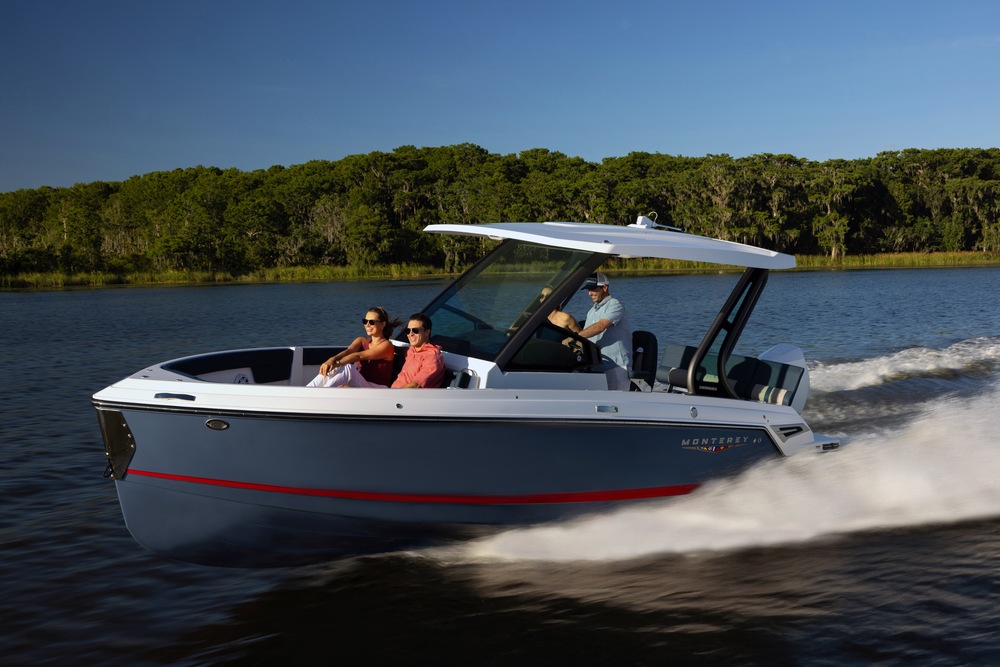 Monterey Boats Elite 25 OB Named Boating Industry Top Product