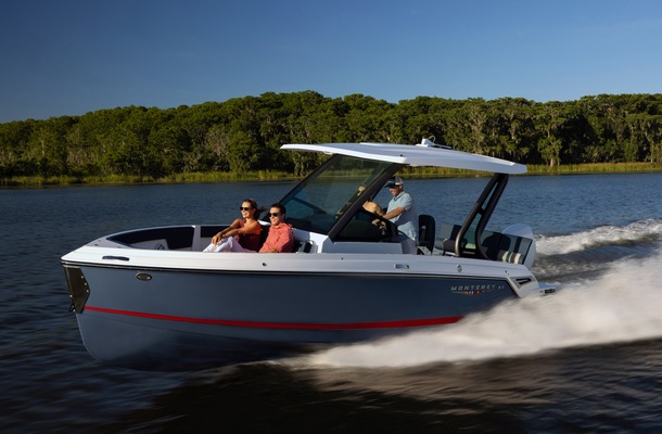 Monterey Boats Elite 25 OB Named Boating Industry Top Product