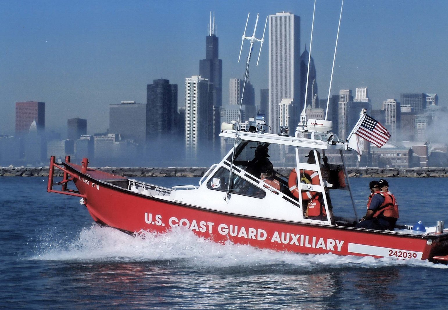USCG Auxiliary honors two with top awards, image size:1542x1070