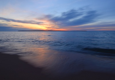 Cliffs, Caves, and Color at Apostle Islands National Lakeshore