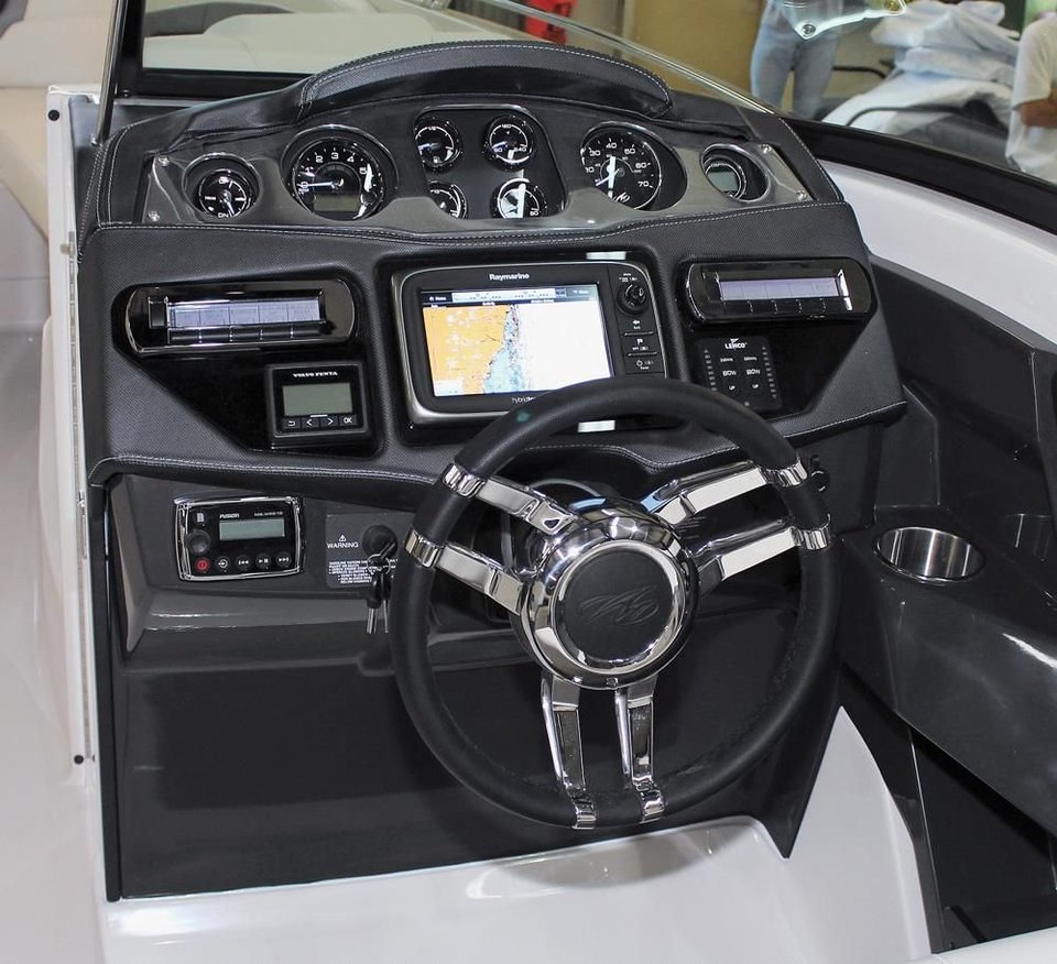 Boat Review Monterey 298SS Top Notch Marine