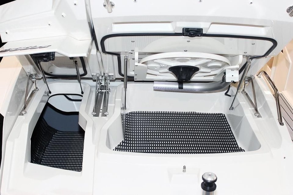 Boat Review Monterey 298SS Top Notch Marine